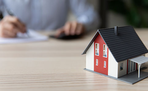 MORPAC Presents Kim Lanham with the 2023 Schumacher-Bolduc Award – MBA.org